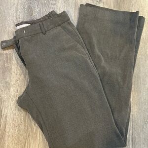 Old Navy woman’s classic rise size 6 pants